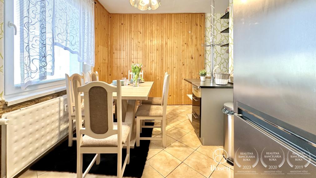 BOSEN | Rezervované, zrekonštruovaný 3izbový byt s 2balkónmi.