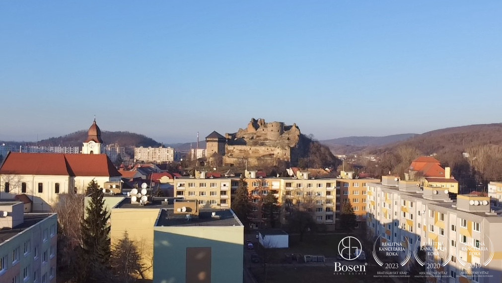 BOSEN | Rezervované, zrekonštruovaný 3izbový byt s 2balkónmi.