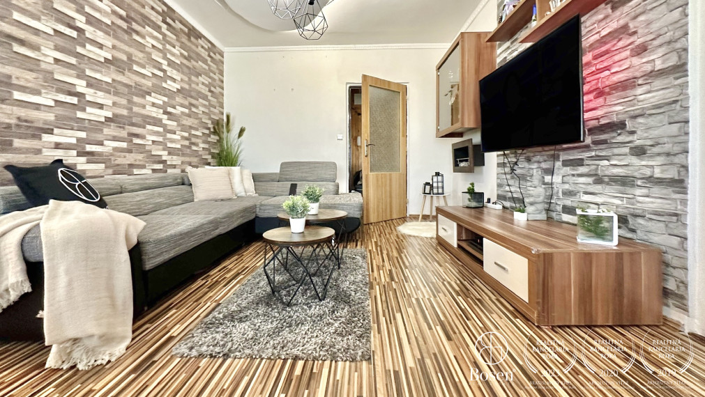 BOSEN | Rezervované, zrekonštruovaný 3izbový byt s 2balkónmi.