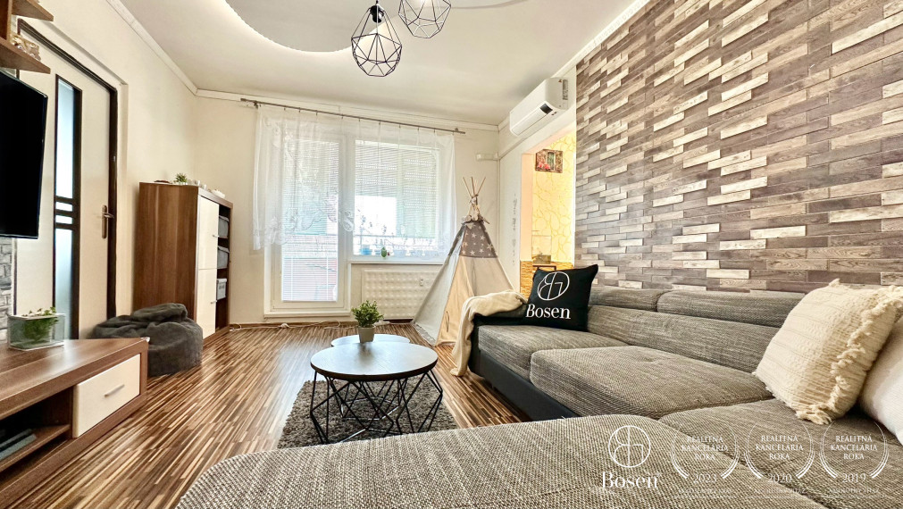 BOSEN | Rezervované, zrekonštruovaný 3izbový byt s 2balkónmi.