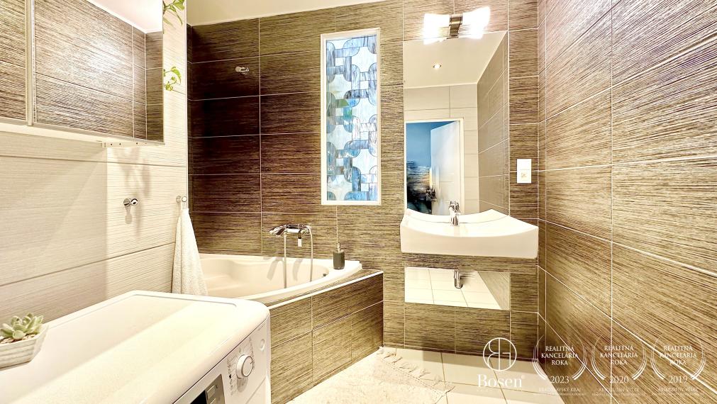 BOSEN | Rezervované, Moderný 4 izbový byt s balkónom.