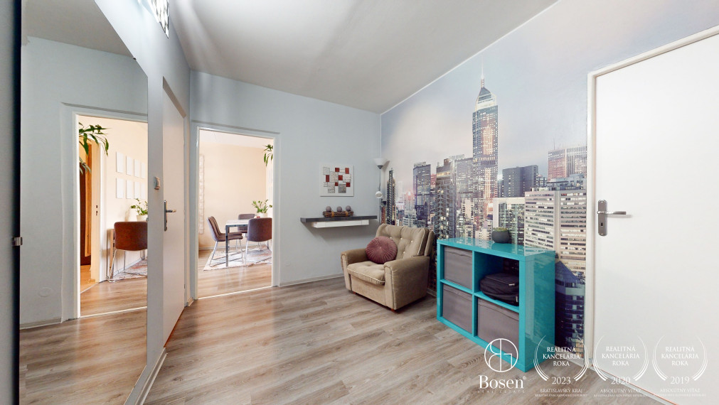 BOSEN | Rezervované, Moderný 4 izbový byt s balkónom.