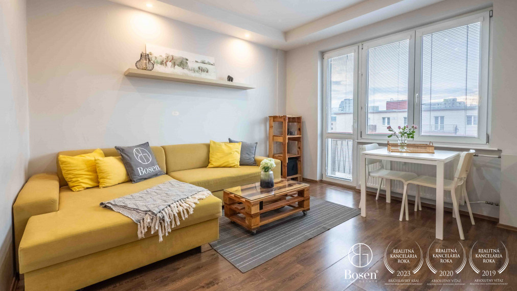BOSEN | Zariadený 1,5 izb byt s balkónom Sklenárová ul.