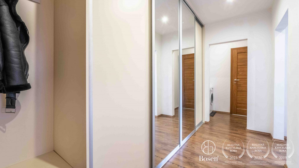 BOSEN | Zariadený 1,5 izb byt s balkónom Sklenárová ul.
