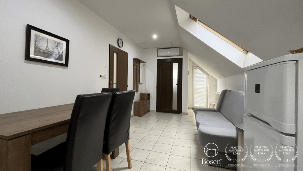 BOSEN | Na prenájom 2 izbový byt s garážou v tichej časti mesta Malacky