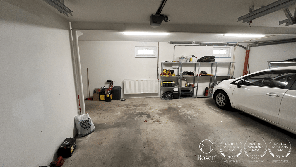 BOSEN | Na prenájom 2 izbový byt s garážou v tichej časti mesta Malacky