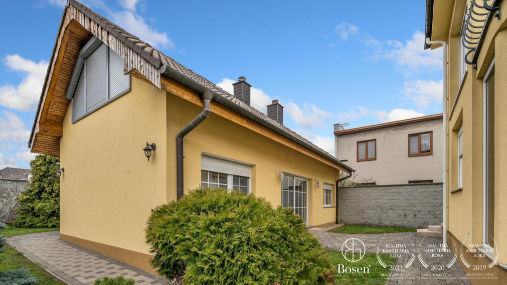 BOSEN | Rezervované - RD 210m2 s hosťovským domom 127,5 m2, Pezinok