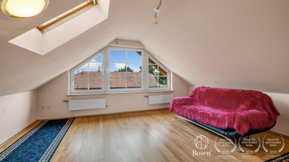 BOSEN | Rezervované - RD 210m2 s hosťovským domom 127,5 m2, Pezinok