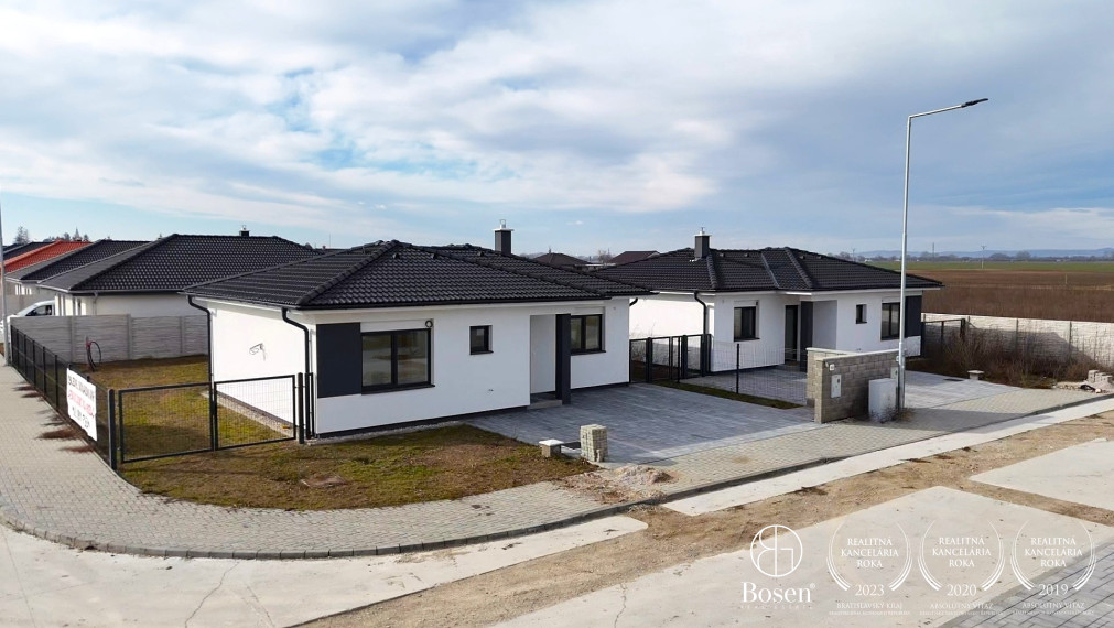 BOSEN | Novostavba, Predaj 3 izbových rodinných domov, Senec, 500 m2