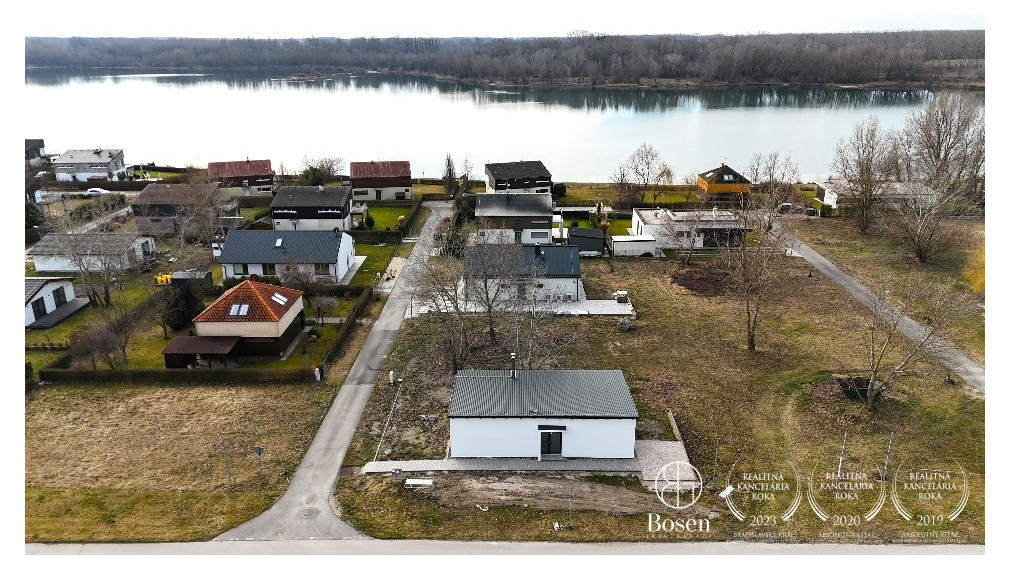 BOSEN | 3 izbový dom v štandarde s kuchynskou linkou, Vojka nad Dunajom