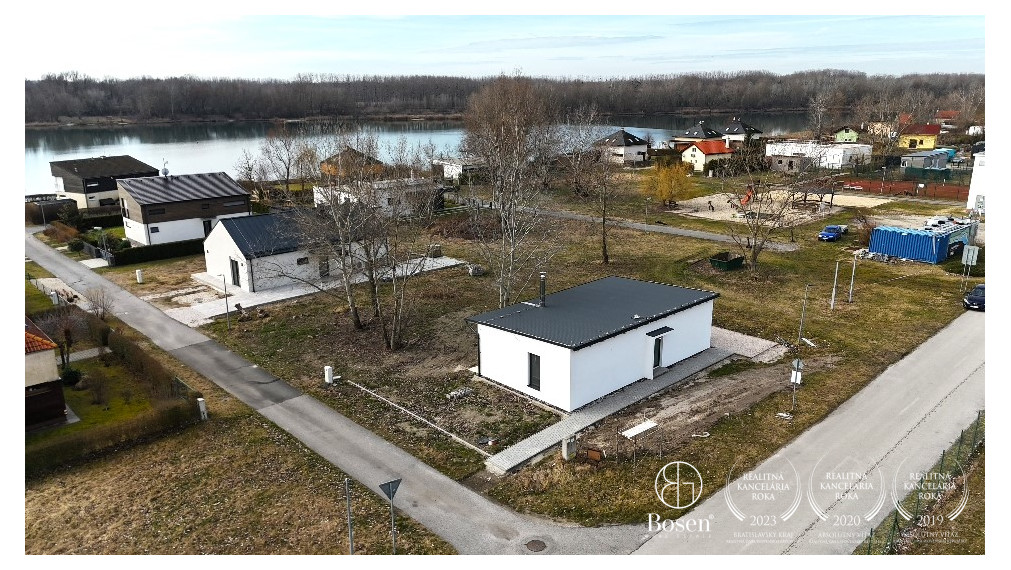 BOSEN | 3 izbový dom v štandarde s kuchynskou linkou, Vojka nad Dunajom