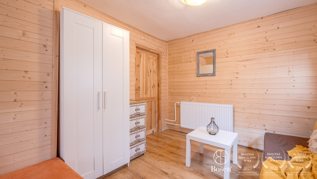 REZERVOVANÉ BOSEN I Chalupa pod lesom na Predaj Smolenice časť Jahodník