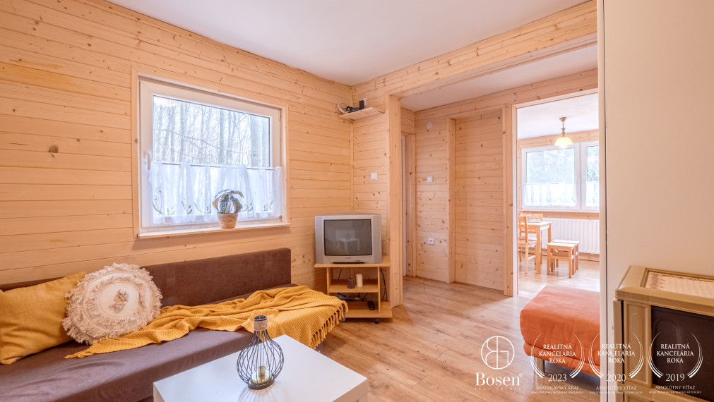 REZERVOVANÉ BOSEN I Chalupa pod lesom na Predaj Smolenice časť Jahodník