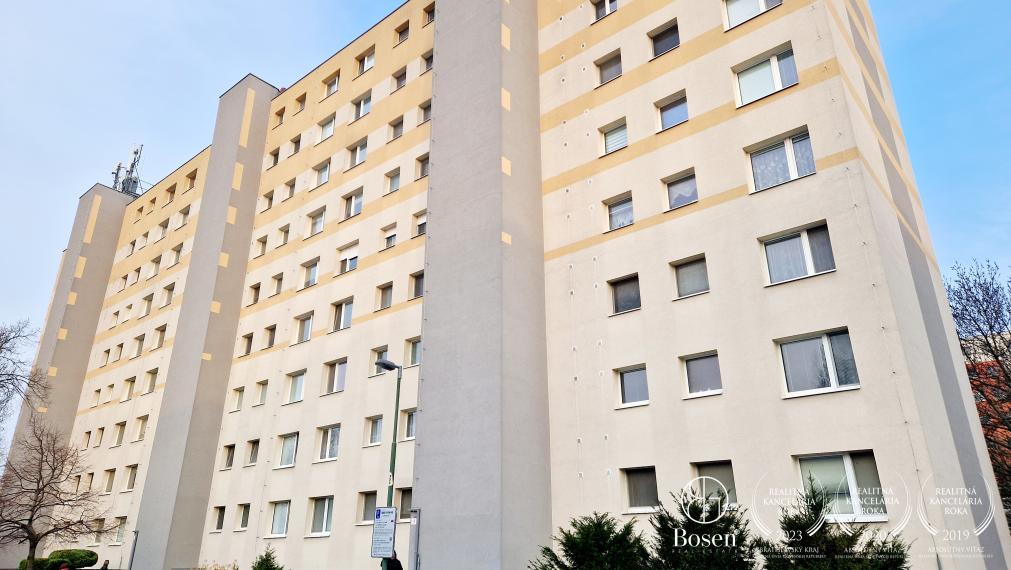 BOSEN |  4izbový byt čiastočne zariadený