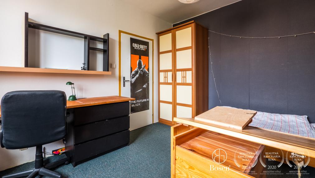 BOSEN | Na prenájom priestranný 3 izbový byt v centre mesta Malacky, Malé námestie