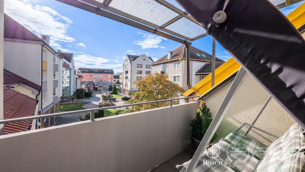 BOSEN | Na prenájom priestranný 3 izbový byt v centre mesta Malacky, Malé námestie