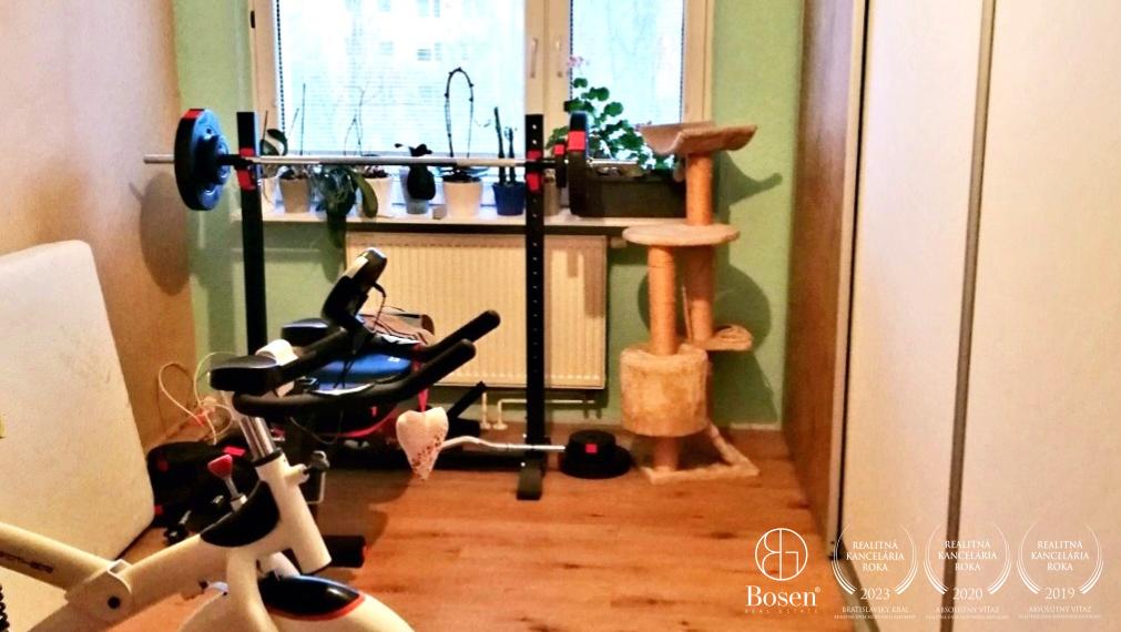 BOSEN |  4izbový byt čiastočne zariadený