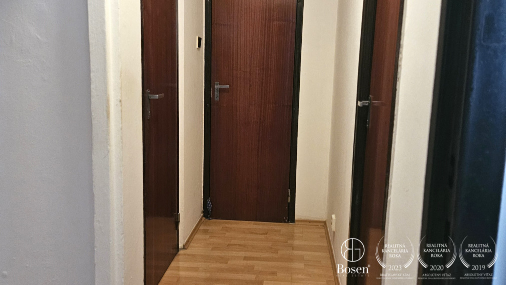 BOSEN |  3izbový byt v pôvodnom stave