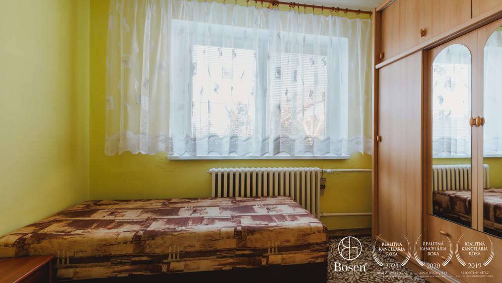 BOSEN | REZERVOVANÉ | RD s letnou kuchyňou na 10-árovom pozemku, Močenok