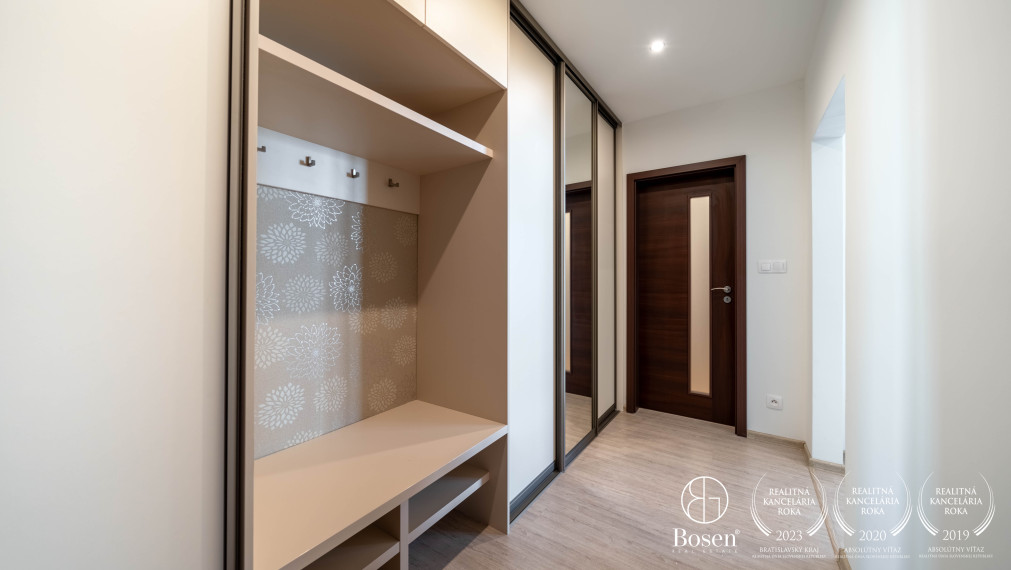 BOSEN I Prenájom 2 izbového bytu v Ružinove, Haburská