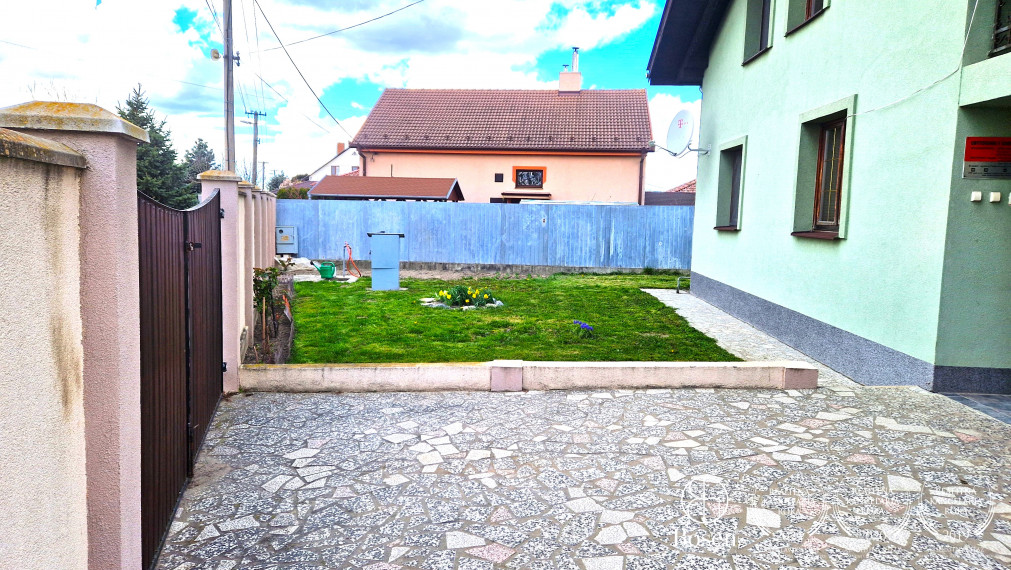 BOSEN | Rodinný dom s dvoma bytovými jednotkami