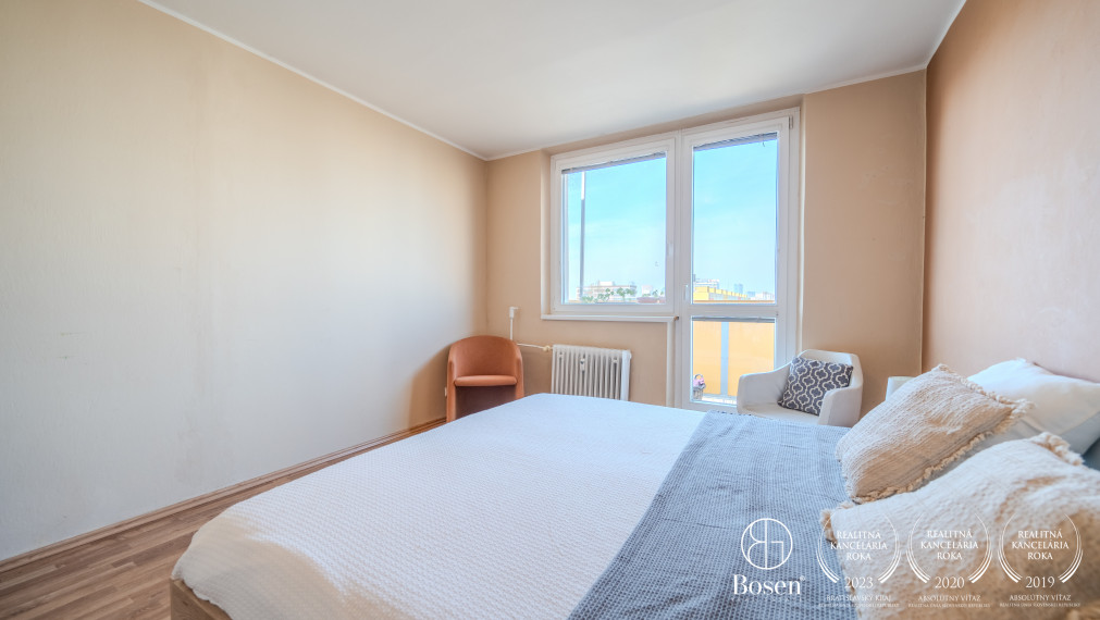 BOSEN | PRENAJATÉ Priestranný 2 -izb. byt Rezedová ulica, Ružinov,balkón