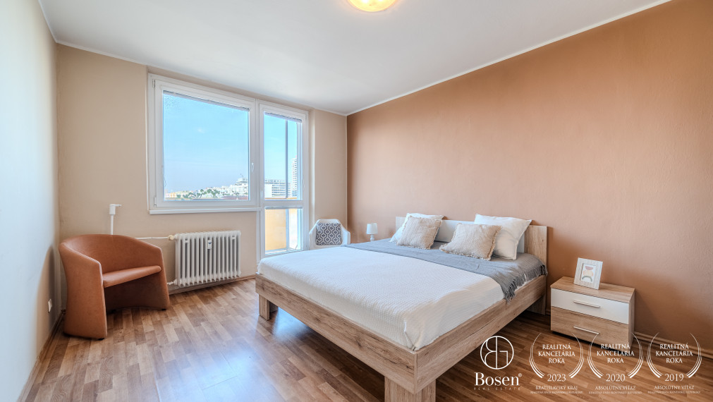 BOSEN | PRENAJATÉ Priestranný 2 -izb. byt Rezedová ulica, Ružinov,balkón