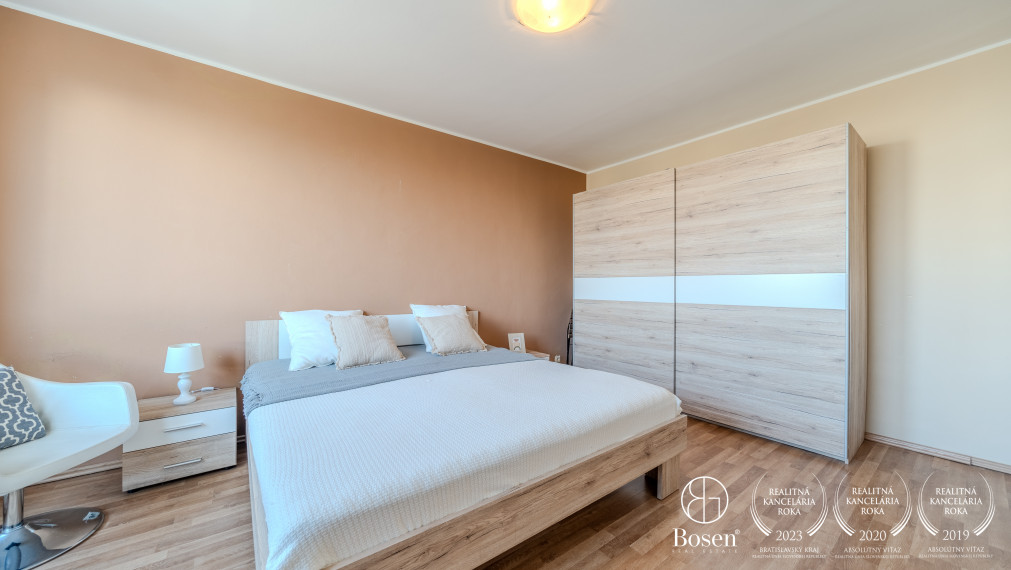 BOSEN | PRENAJATÉ Priestranný 2 -izb. byt Rezedová ulica, Ružinov,balkón