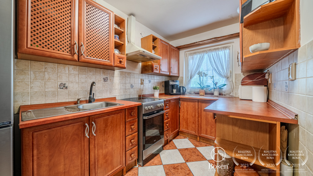 BOSEN | Kompletne zariadený 3 izbový dom pri Jazere, Vajnory