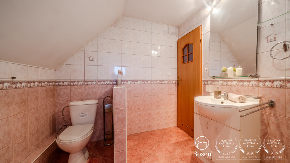 BOSEN | Kompletne zariadený 3 izbový dom pri Jazere, Vajnory