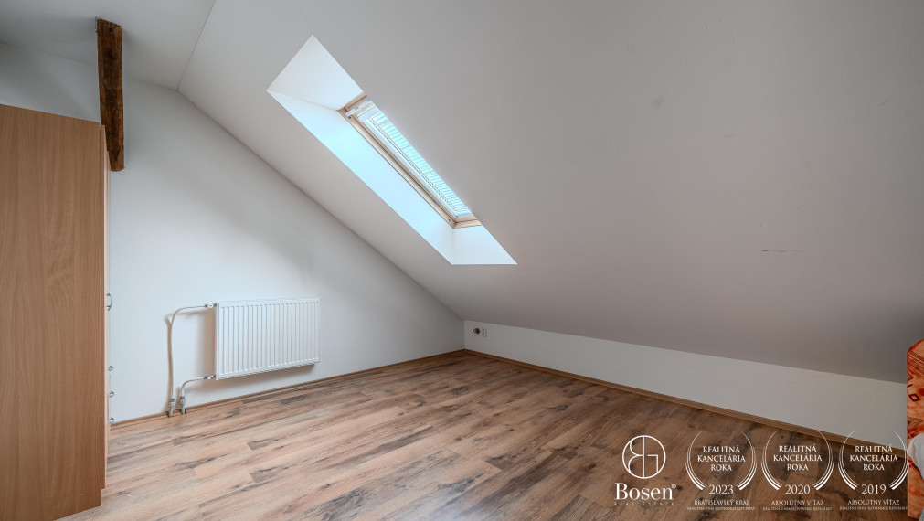 REZERVOVANÝ BOSEN I 5-izbový rodinný dom v centre Trnavy s obchodný priestorom priamo v dome