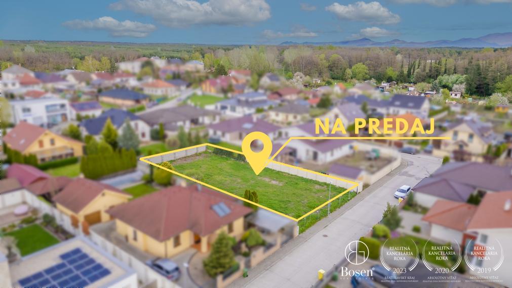 BOSEN| Na predaj pozemok na výstavbu rodinného domu s projektom, Malacky - Padzelek