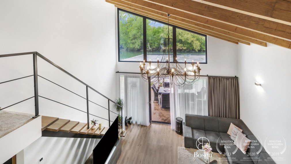 BOSEN | PREDAJ luxusný 4 izbový hausbót na brehu Jaroveckého ramena, Bratislava