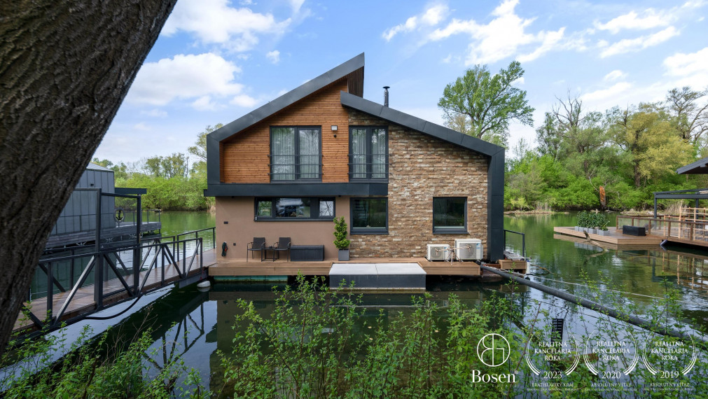 BOSEN | PREDAJ luxusný 4 izbový hausbót na brehu Jaroveckého ramena, Bratislava