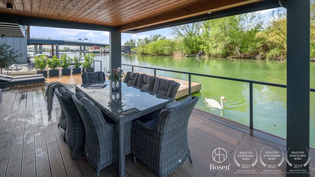 BOSEN | PREDAJ luxusný 4 izbový hausbót na brehu Jaroveckého ramena, Bratislava