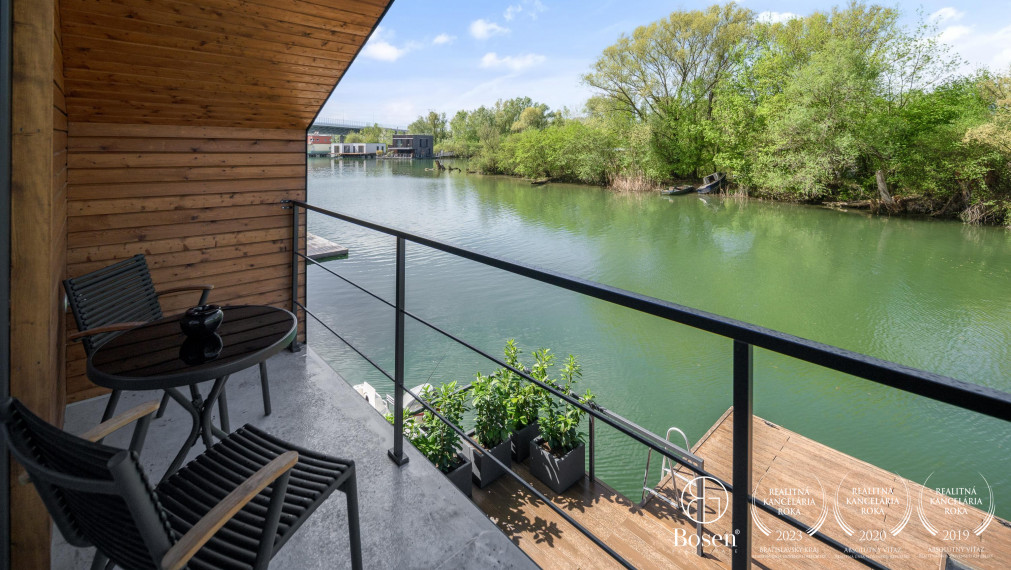 BOSEN | PREDAJ luxusný 4 izbový hausbót na brehu Jaroveckého ramena, Bratislava