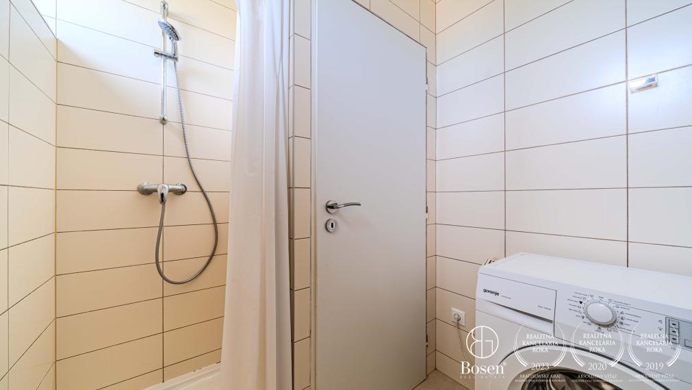 BOSEN | Na predaj rodinný dom s veľkým pozemkom Šúrovce