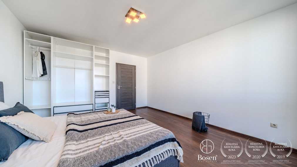 REZERVOVANÉ - BOSEN | 3 izbový byt s dvoma loggiami na predaj, Petržalka