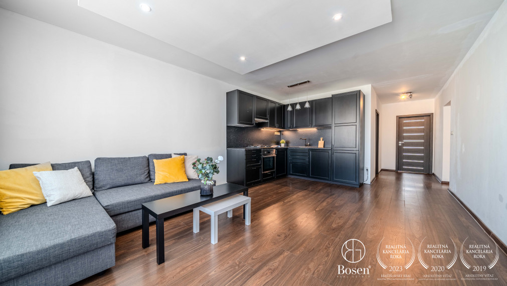 REZERVOVANÉ - BOSEN | 3 izbový byt s dvoma loggiami na predaj, Petržalka