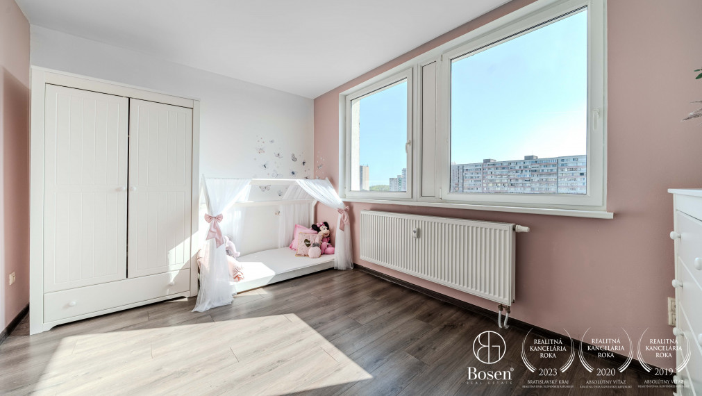 REZERVOVANÉ - BOSEN | 3 izbový byt s dvoma loggiami na predaj, Petržalka