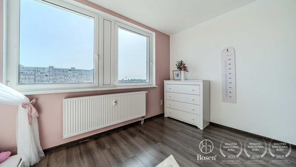 REZERVOVANÉ - BOSEN | 3 izbový byt s dvoma loggiami na predaj, Petržalka