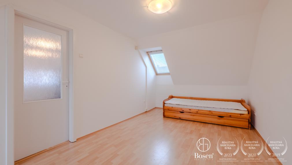 BOSEN | Prenájom kancelárskych priestorov, Bratislava - Ružinov, Jakabová ul., 97 m2