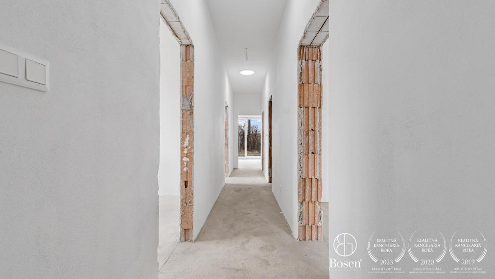 Nová cena! Nízkoenergetický 4 izbový rodinný dom blízko mesta Senec a Dunajská Streda