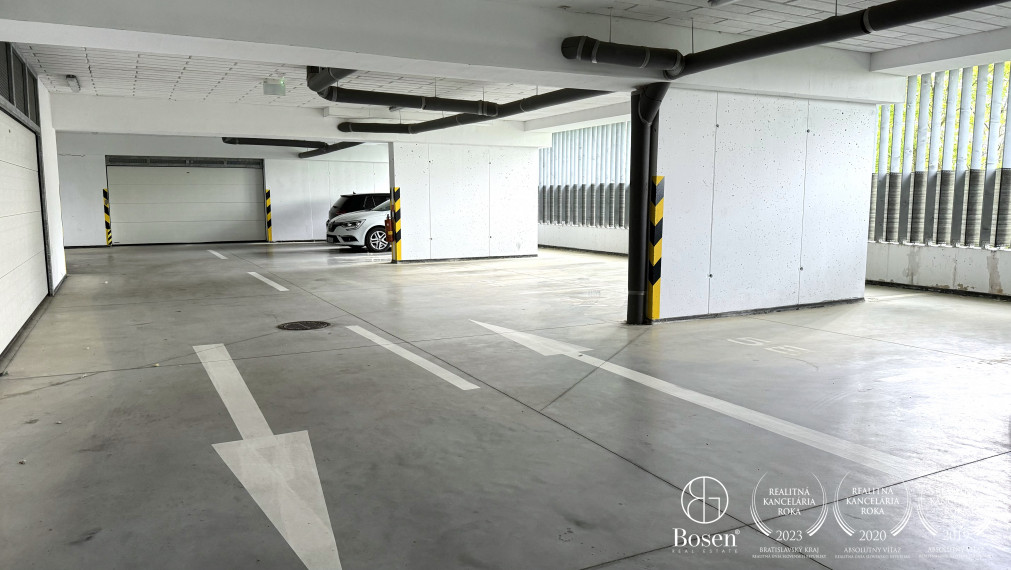 BOSEN | Nezariadený 2 izbový byt s parkovacím státím a kobkou, Kramáre, 71 m2