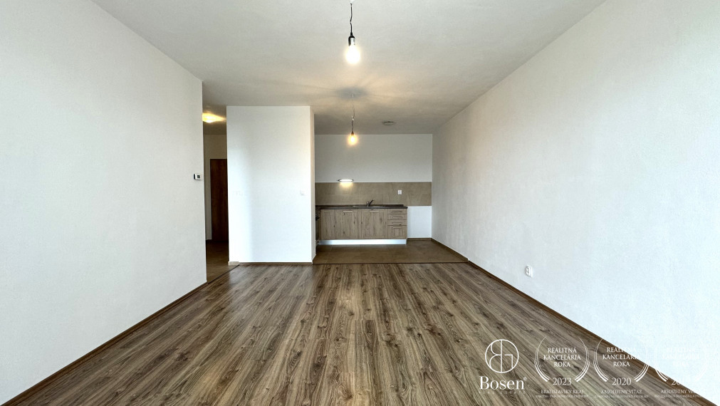 BOSEN | Nezariadený 2 izbový byt s parkovacím státím a kobkou, Kramáre, 71 m2