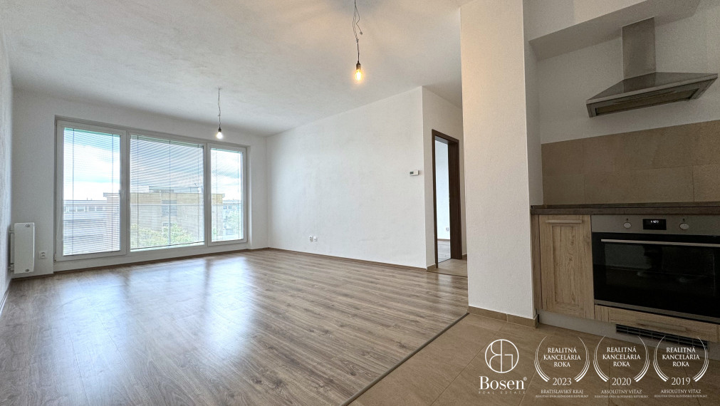 BOSEN | Nezariadený 2 izbový byt s parkovacím státím a kobkou, Kramáre, 71 m2