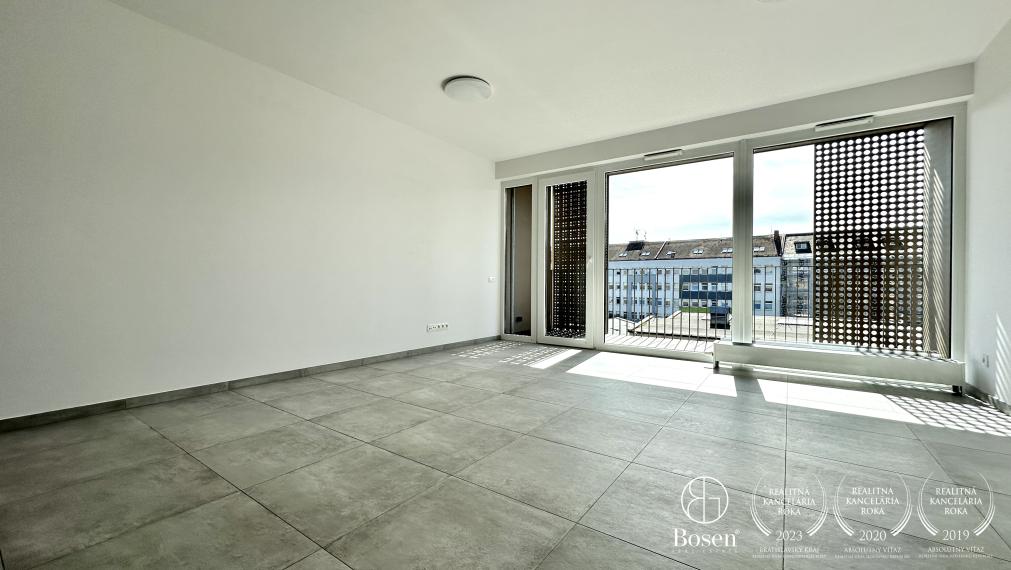 BOSEN | PRENAJATÉ 3 izbový byt s garážovým státím v novostavbe pri Mýte