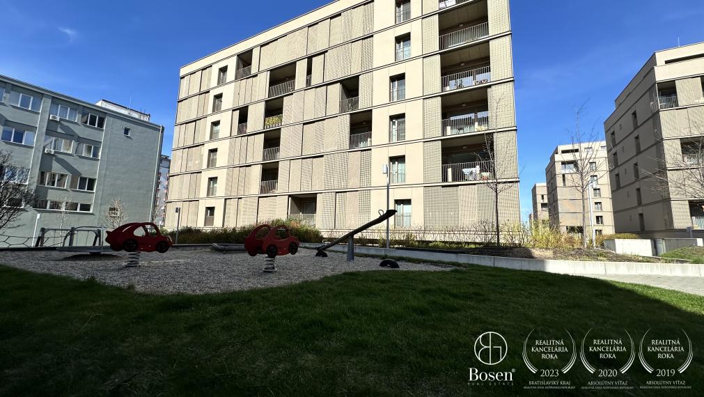 BOSEN | PRENAJATÉ 3 izbový byt s garážovým státím v novostavbe pri Mýte