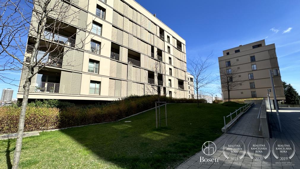 BOSEN | PRENAJATÉ 3 izbový byt s garážovým státím v novostavbe pri Mýte