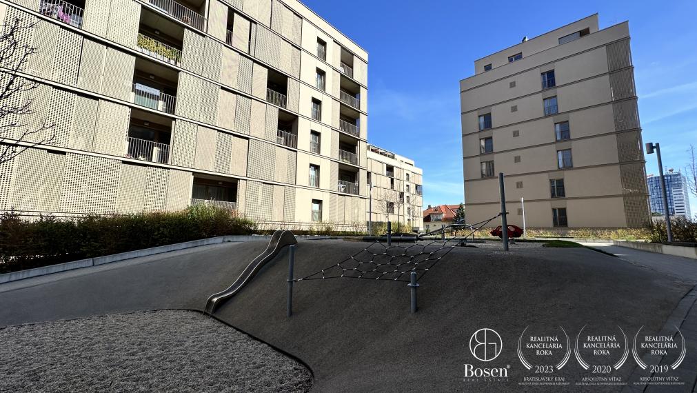 BOSEN | PRENAJATÉ 3 izbový byt s garážovým státím v novostavbe pri Mýte